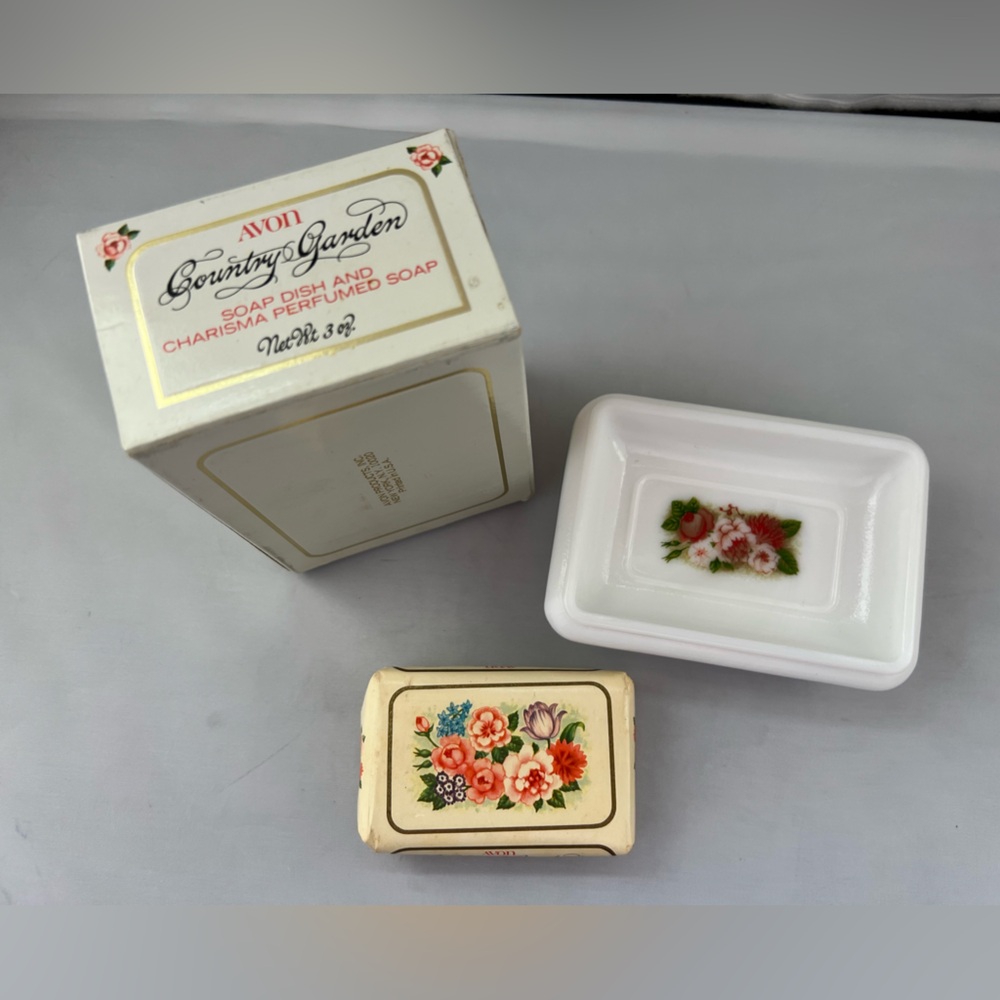 Avon Country Garden White Ceramic Soap Dish with Floral Decal